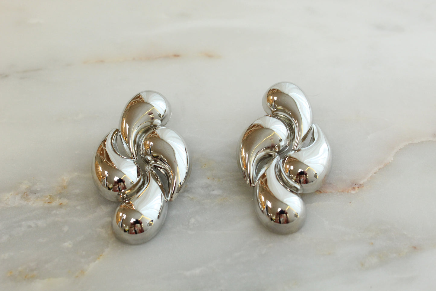 Pendiente Bia plata gota