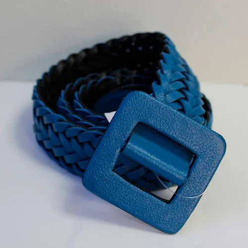 Cinturón azul trenzado