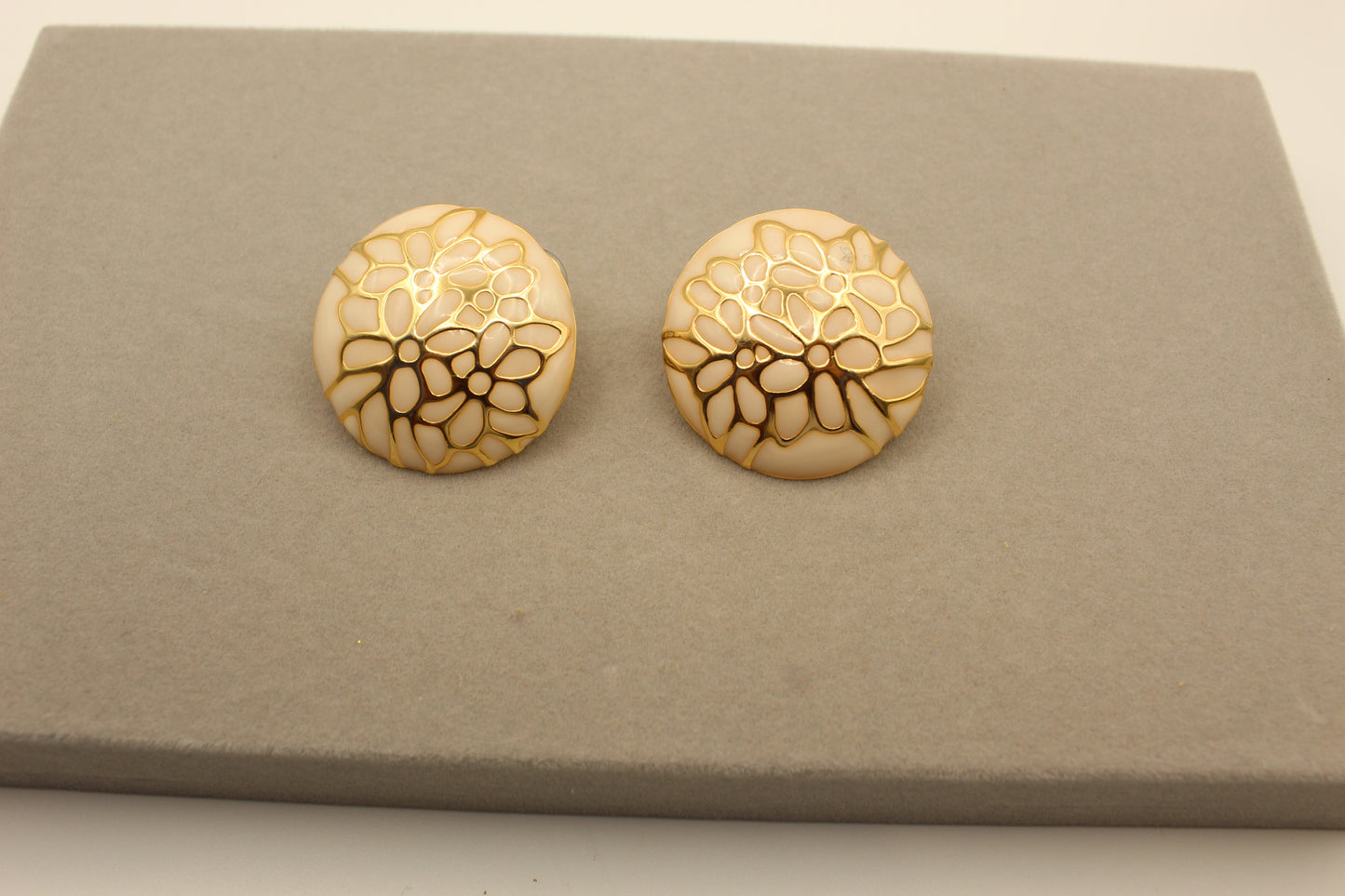 Earring. Vintage R/B