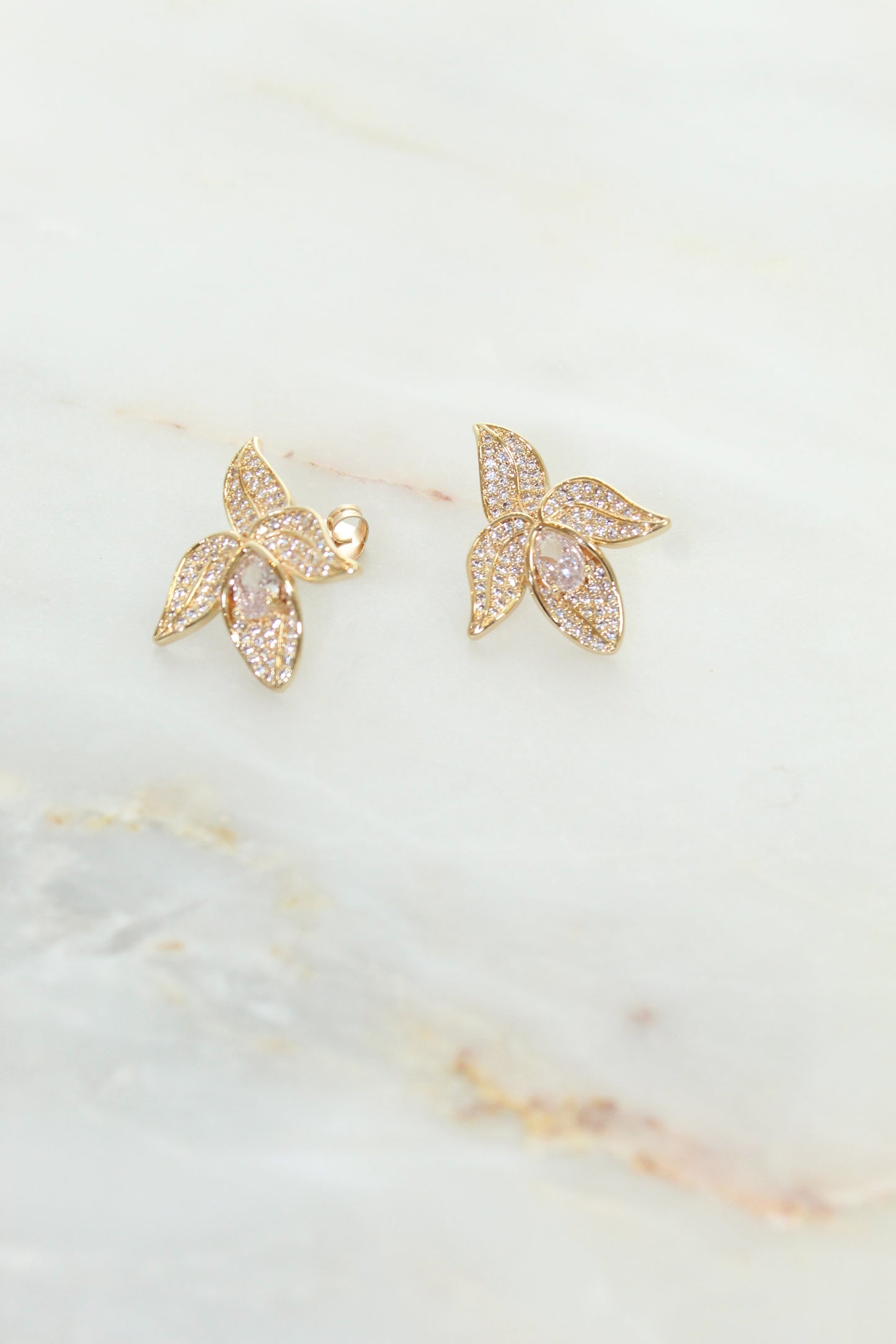 EARRING ZIRCON ORCHID