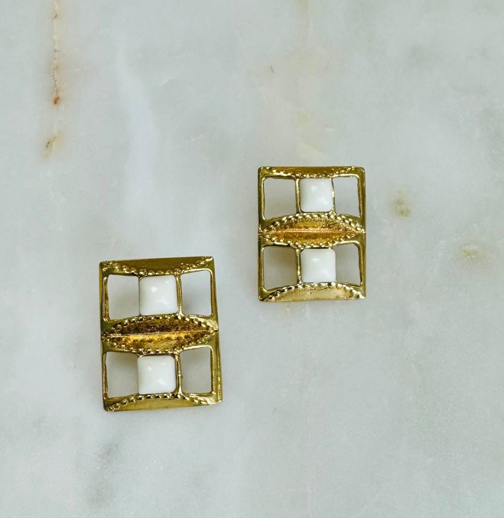 Earring Quadrado Ouro GIO